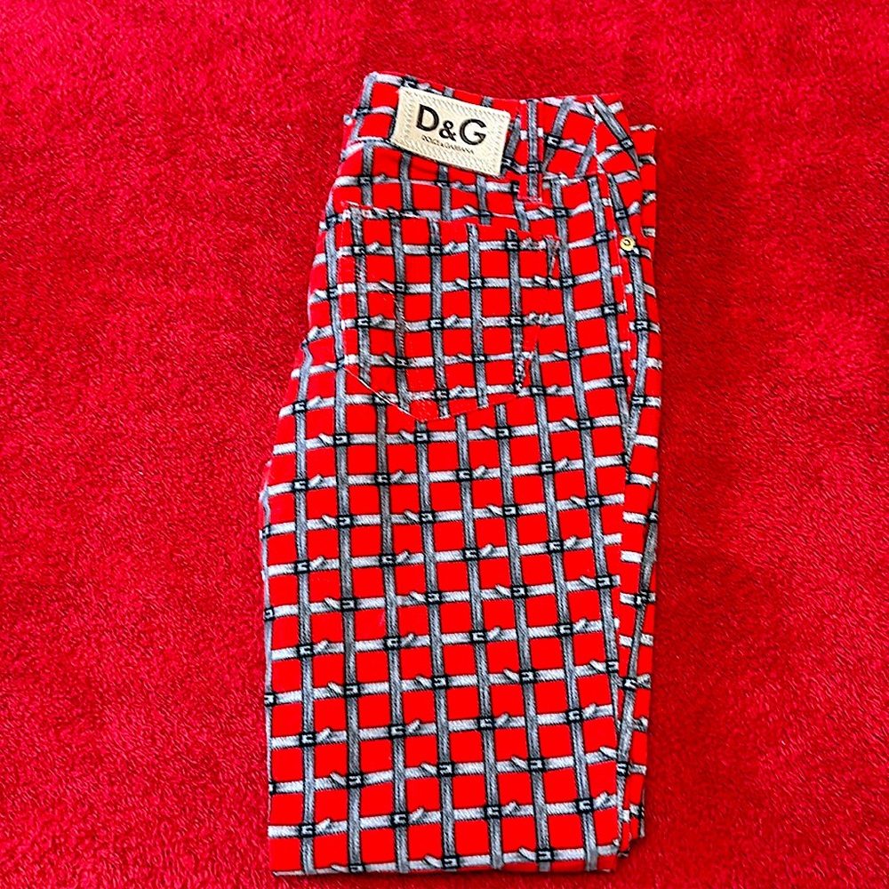 Dolce & Gabbana soft material pants. Size 29.